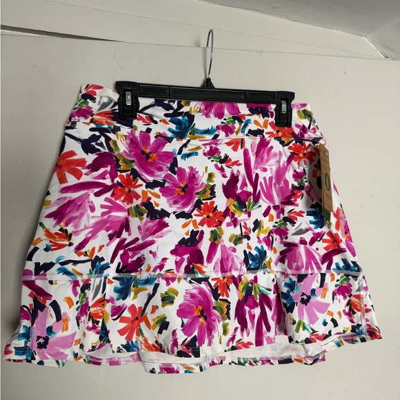 dona jo Dresses & Skirts - Dona Jo Floral Ruffle Hem skort